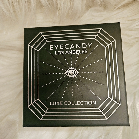 New Skull Dangle Earrings Eyecandy Los Angeles - Picture 6 of 6